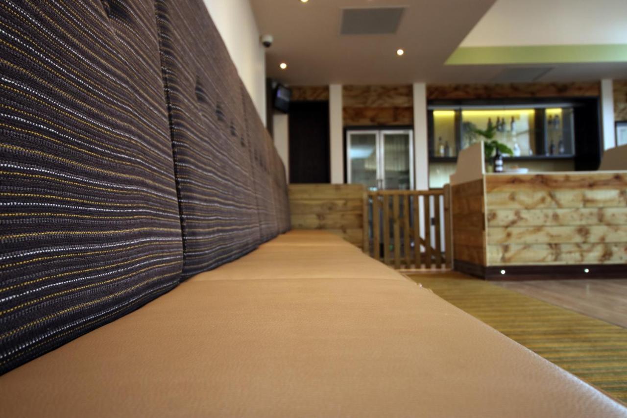 Silurian Hotel Newport นิวพอร์ต ภายนอก รูปภาพ